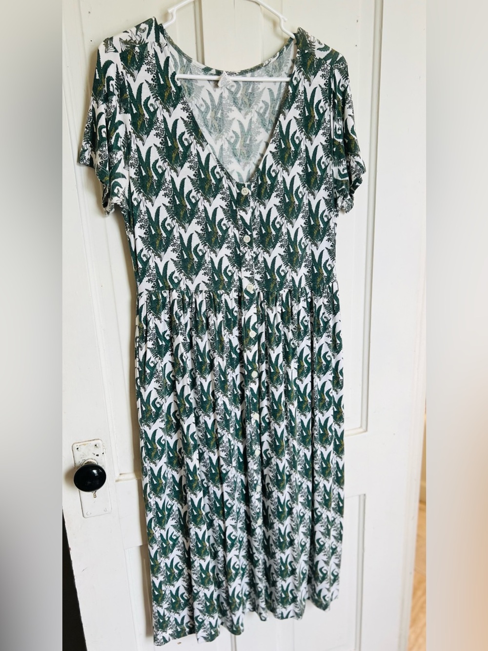 Kate Quinn L Midi Dress with Green Leaf Print PNW